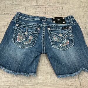 Miss me shorts mid shorts  28